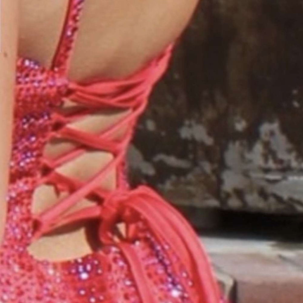 Sherri Hill Prom Dress - Picture 2 of 3